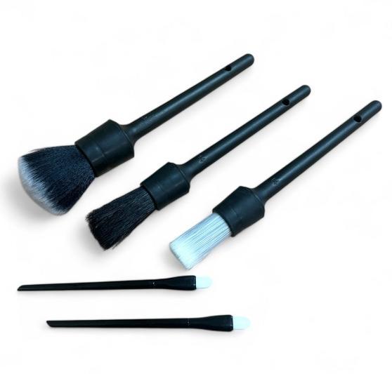 GST.BD5SET The PACKAGE Detailing Brush Set